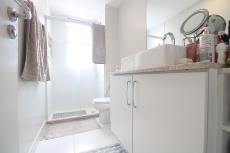 Apartamento à venda com 146m², 3 quartos e 2 vagasBanheiro da suíte 3