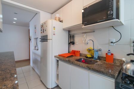 Apartamento à venda com 68m², 2 quartos e 2 vagasCozinha e Área de Serviço
