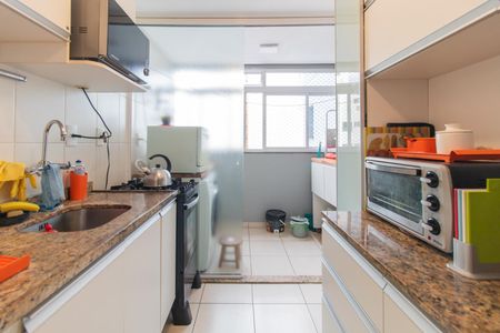 Apartamento à venda com 68m², 2 quartos e 2 vagasCozinha e Área de Serviço