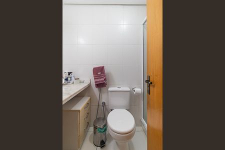 Apartamento à venda com 68m², 2 quartos e 2 vagasBanheiro Social