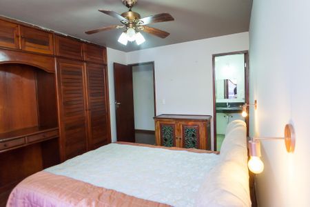 Casa de condomínio à venda com 970m², 7 quartos e 4 vagassuite 3