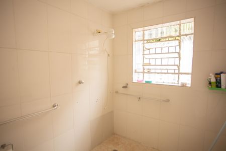 Casa à venda com 136m², 3 quartos e 1 vaga Casa à venda com 136m², 3 quartos e 1 vagaBANHEIRO