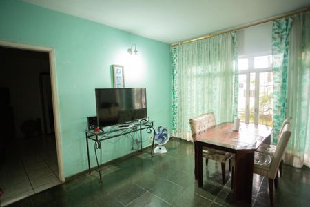 SALA de casa à venda com 3 quartos, 136m² em Imirim, São Paulo