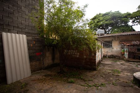 Casa à venda com 136m², 3 quartos e 1 vaga Casa à venda com 136m², 3 quartos e 1 vagaQUINTAL E ÁREA DE SERVIÇO