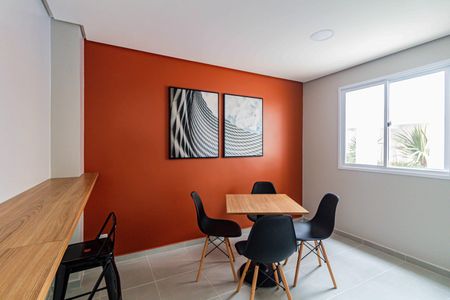 Apartamento para alugar com 37m², 2 quartos e 1 vagaÁrea comum - Salão de festas