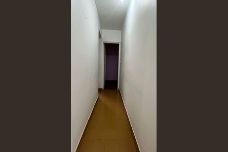 Corredor de casa para alugar com 3 quartos, 205m² em Jardim Sao Roberto, Guarulhos
