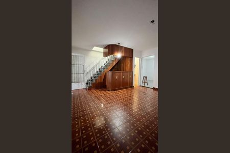 Sala de casa para alugar com 3 quartos, 205m² em Jardim Sao Roberto, Guarulhos