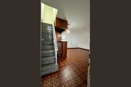 Sala de casa para alugar com 3 quartos, 205m² em Jardim Sao Roberto, Guarulhos