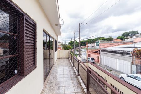 Sacada de casa à venda com 4 quartos, 239m² em Centro, Osasco