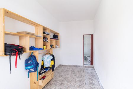 Casa à venda com 239m², 4 quartos e 3 vagasSuíte 1