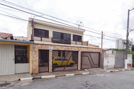 Casa à venda com 239m², 4 quartos e 3 vagasFachada