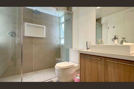 Apartamento à venda com 127m², 3 quartos e 1 vaga Apartamento à venda com 127m², 3 quartos e 1 vagaBanheiro