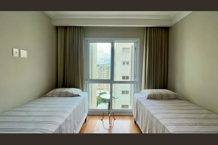 Apartamento à venda com 127m², 3 quartos e 1 vaga Apartamento à venda com 127m², 3 quartos e 1 vagaQuarto 2