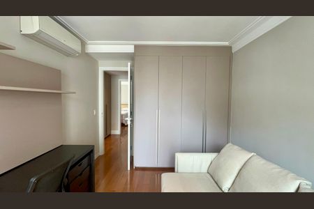 Apartamento à venda com 127m², 3 quartos e 1 vaga Apartamento à venda com 127m², 3 quartos e 1 vagaQuarto 1