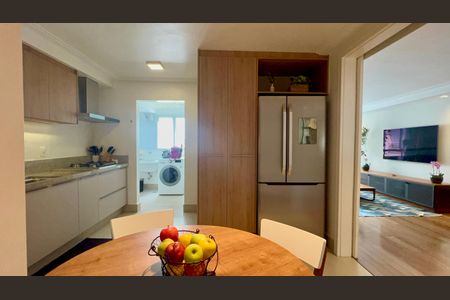 Apartamento à venda com 127m², 3 quartos e 1 vaga Apartamento à venda com 127m², 3 quartos e 1 vagaCozinha