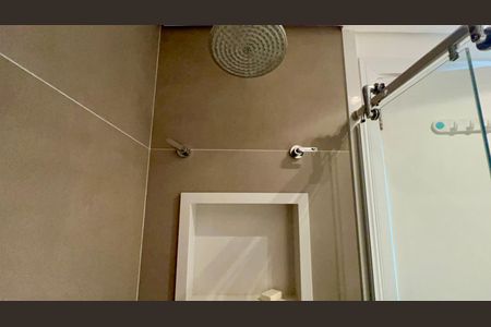 Apartamento à venda com 127m², 3 quartos e 1 vaga Apartamento à venda com 127m², 3 quartos e 1 vagaBanheiro da Suíte