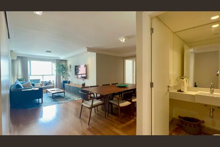 Apartamento à venda com 127m², 3 quartos e 1 vaga Apartamento à venda com 127m², 3 quartos e 1 vagaEntrada