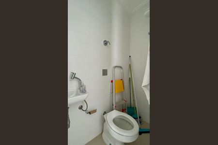 Apartamento à venda com 127m², 3 quartos e 1 vaga Apartamento à venda com 127m², 3 quartos e 1 vagaBanheiro de serviço