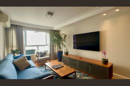 Apartamento à venda com 127m², 3 quartos e 1 vaga Apartamento à venda com 127m², 3 quartos e 1 vagaSala de TV