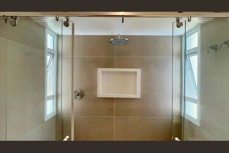 Apartamento à venda com 127m², 3 quartos e 1 vaga Apartamento à venda com 127m², 3 quartos e 1 vagaBanheiro