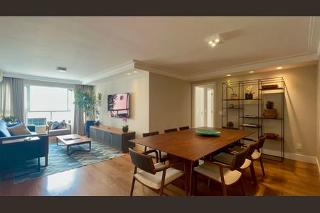 Apartamento à venda com 127m², 3 quartos e 1 vaga Apartamento à venda com 127m², 3 quartos e 1 vagaSala de Jantar