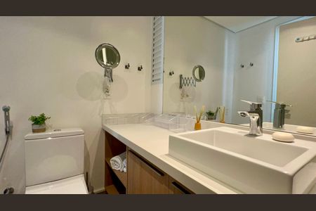 Apartamento à venda com 127m², 3 quartos e 1 vaga Apartamento à venda com 127m², 3 quartos e 1 vagaBanheiro da Suíte