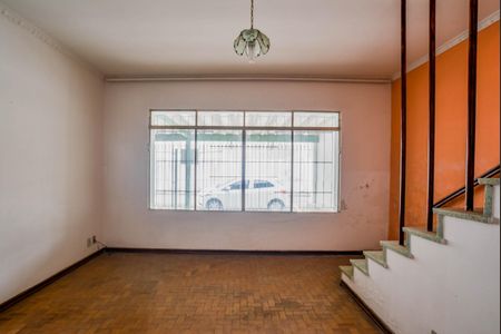 Casa à venda com 174m², 2 quartos e 3 vagasSala