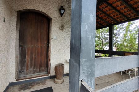 Casa de condomínio à venda com 202m², 3 quartos e 2 vagas Casa de condomínio à venda com 202m², 3 quartos e 2 vagasVaranda