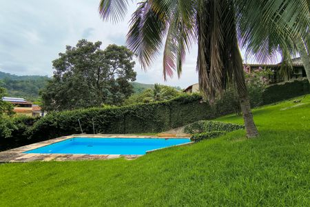Casa de condomínio à venda com 202m², 3 quartos e 2 vagas Casa de condomínio à venda com 202m², 3 quartos e 2 vagasPiscina