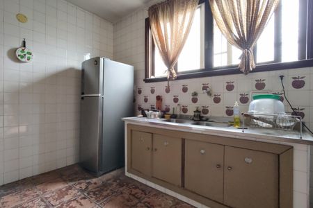 Casa de condomínio à venda com 202m², 3 quartos e 2 vagas Casa de condomínio à venda com 202m², 3 quartos e 2 vagasCozinha - Armários