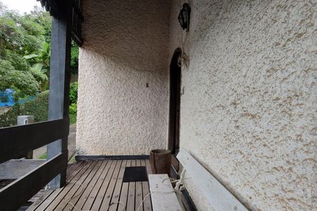 Casa de condomínio à venda com 202m², 3 quartos e 2 vagas Casa de condomínio à venda com 202m², 3 quartos e 2 vagasVaranda