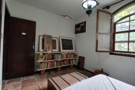 Casa de condomínio à venda com 202m², 3 quartos e 2 vagas Casa de condomínio à venda com 202m², 3 quartos e 2 vagasQuarto 2 - Suíte