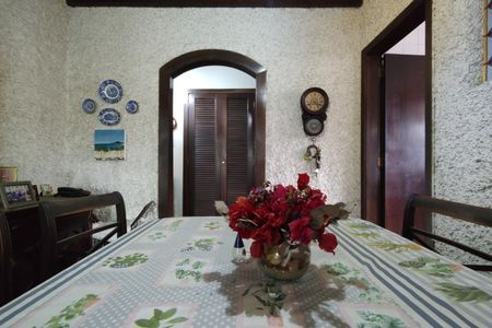 Casa de condomínio à venda com 202m², 3 quartos e 2 vagas Casa de condomínio à venda com 202m², 3 quartos e 2 vagasSala