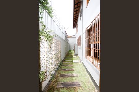 Casa à venda com 463m², 5 quartos e 6 vagasCorredor