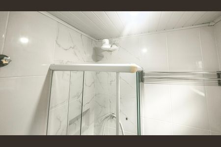 Banheiro\Área de Serviço de kitnet/studio para alugar com 1 quarto, 25m² em Jardim Angelina, São Paulo