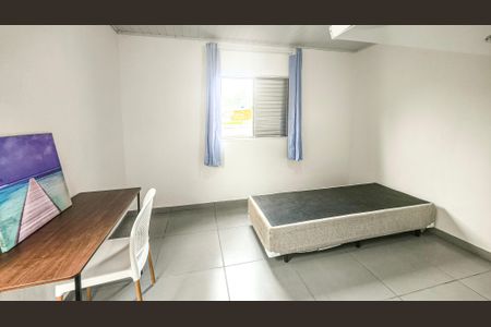 Quarto/Sala de kitnet/studio para alugar com 1 quarto, 25m² em Jardim Angelina, São Paulo