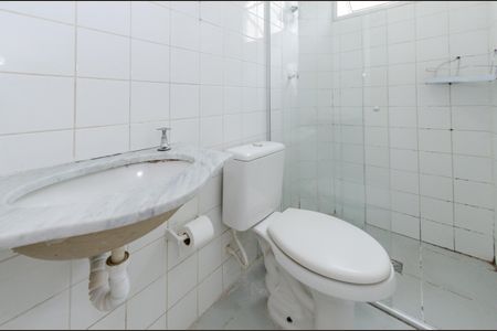 Apartamento à venda com 65m², 3 quartos e 1 vaga Apartamento à venda com 65m², 3 quartos e 1 vagaBanheiro social