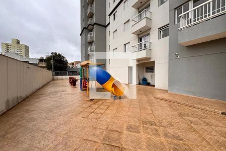Apartamento para alugar com 55m², 2 quartos e 1 vaga Apartamento para alugar com 55m², 2 quartos e 1 vagaÁrea comum - Playground