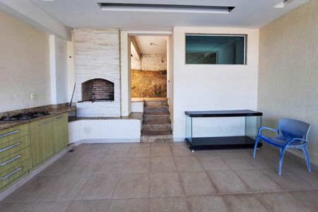 Casa à venda com 340m², 6 quartos e 4 vagasQuintal