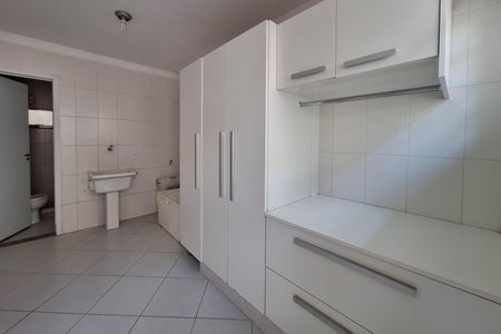 Casa à venda com 340m², 6 quartos e 4 vagasÁrea de Serviço