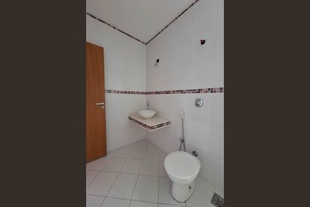 Casa à venda com 340m², 6 quartos e 4 vagasBanheiro da Suíte 2