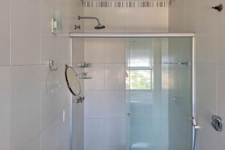 Casa à venda com 340m², 6 quartos e 4 vagasBanheiro da Suíte 3