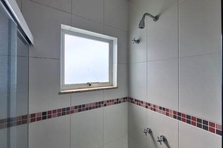 Casa à venda com 340m², 6 quartos e 4 vagasBanheiro da Suíte 2