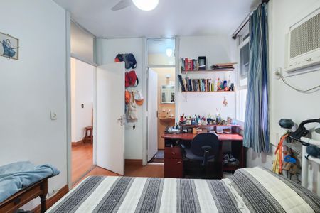 Casa de condomínio à venda com 189m², 3 quartos e 1 vagaSuite 