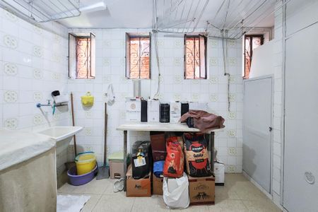 Casa de condomínio à venda com 189m², 3 quartos e 1 vagaÁrea de Serviço 