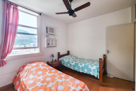 Casa de condomínio à venda com 189m², 3 quartos e 1 vagaQuarto 2