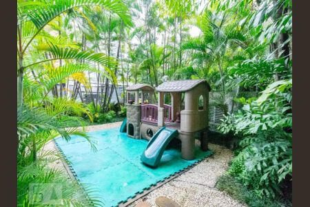 Apartamento à venda com 127m², 3 quartos e 2 vagas Apartamento à venda com 127m², 3 quartos e 2 vagasÁrea comum - Playground