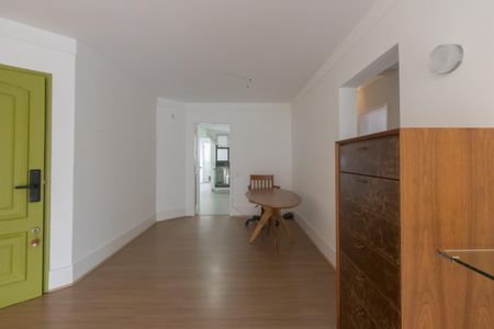 Apartamento à venda com 127m², 3 quartos e 2 vagas Apartamento à venda com 127m², 3 quartos e 2 vagasSala