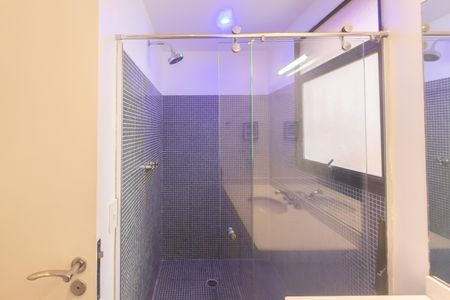 Apartamento à venda com 127m², 3 quartos e 2 vagas Apartamento à venda com 127m², 3 quartos e 2 vagasBanheiro da Suíte 2