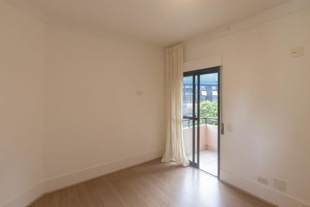 Apartamento à venda com 127m², 3 quartos e 2 vagas Apartamento à venda com 127m², 3 quartos e 2 vagasVaranda Suíte 2